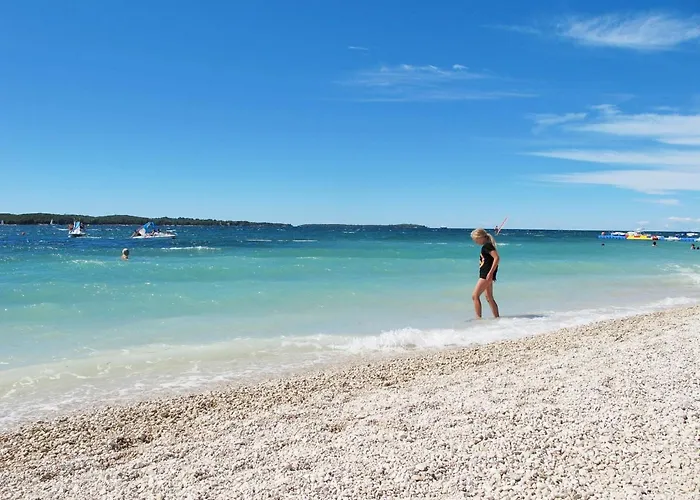 Vakantiehuis Ivanka By Interhome Cabrunici