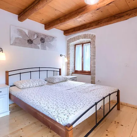 Holiday home Ivanka By Interhome Cabrunici